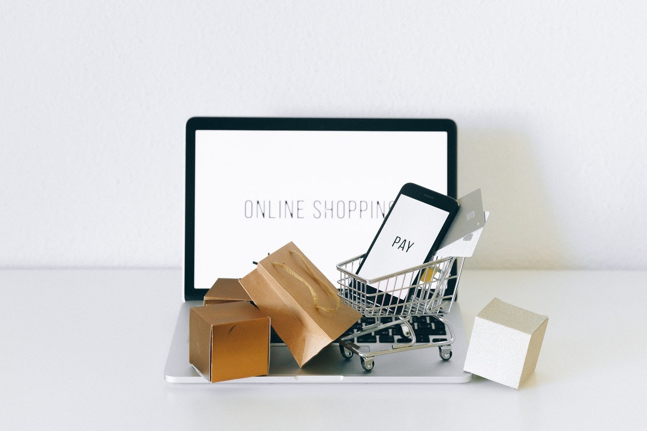 Rynek e-commerce w Polsce. Ewolucja usług w dobie pandemii